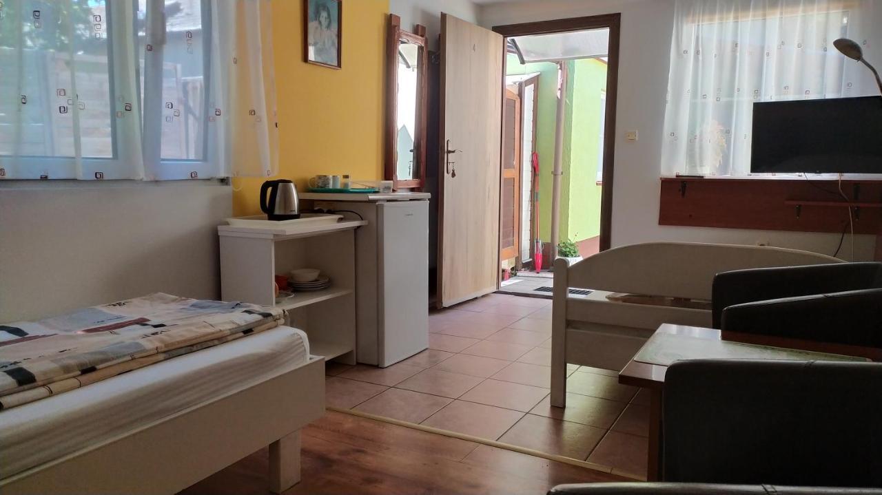 Dom Wakacyjny U Mirka Ustka Bagian luar foto