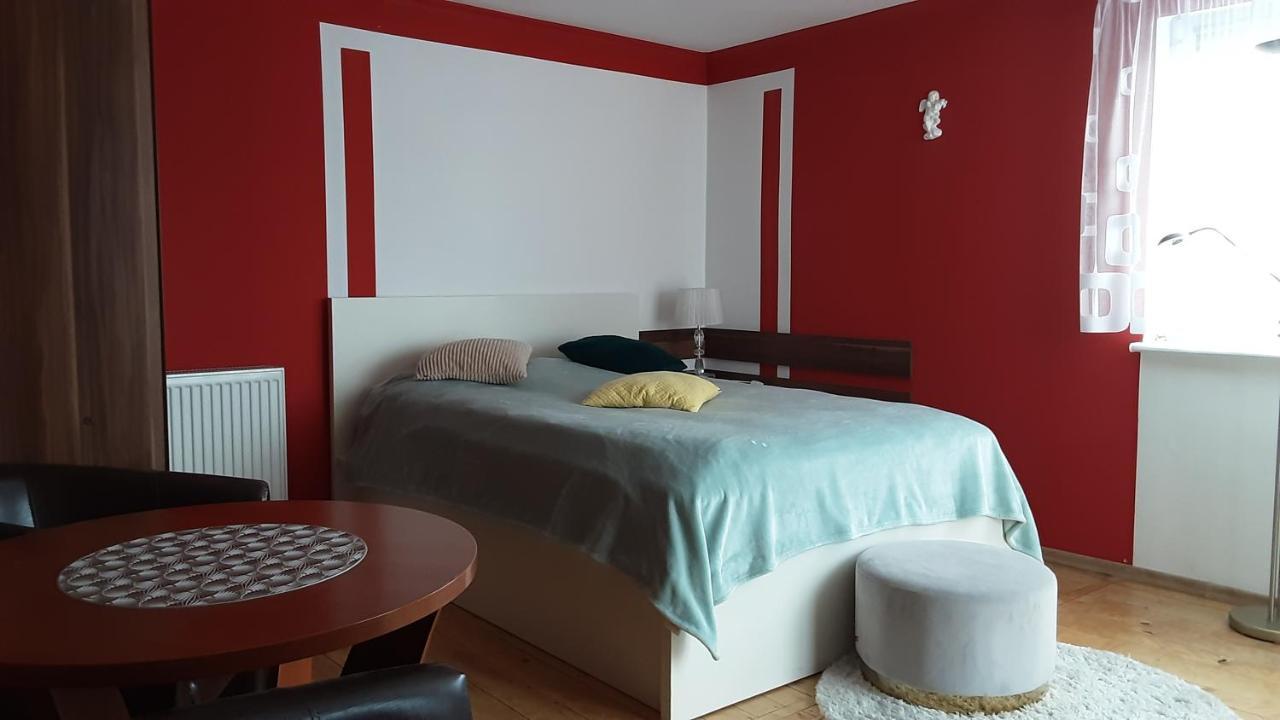 Dom Wakacyjny U Mirka Ustka Bagian luar foto